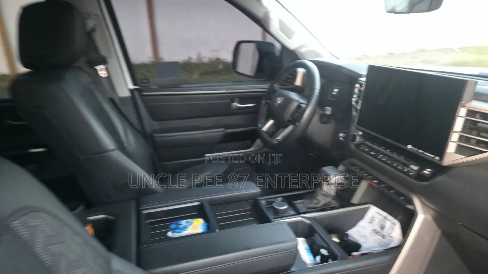 Toyota Tundra Platinum CrewMax 5.5' Bed 2024 White