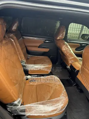 Toyota Highlander Platinum AWD 2024 Black