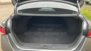 Nissan Sentra SV CVT 2025 Silver