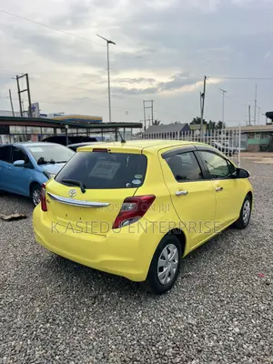 Toyota Vitz 1.3 AWD 3dr 2015 Yellow