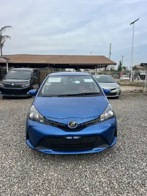 Toyota Vitz 1.3 AWD 3dr 2015 Blue