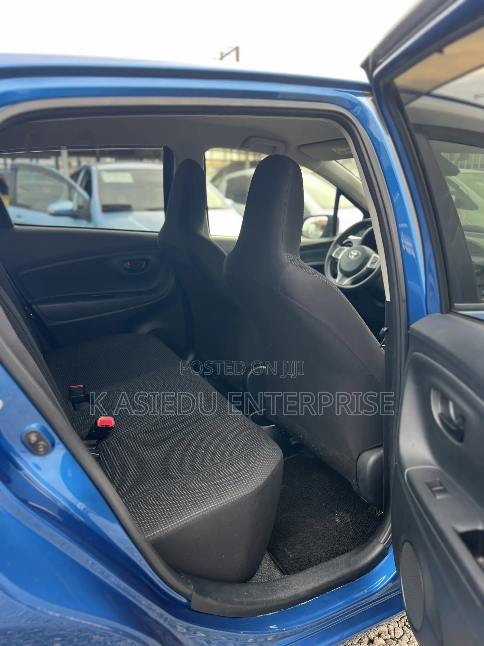 Toyota Vitz 1.3 AWD 3dr 2015 Blue