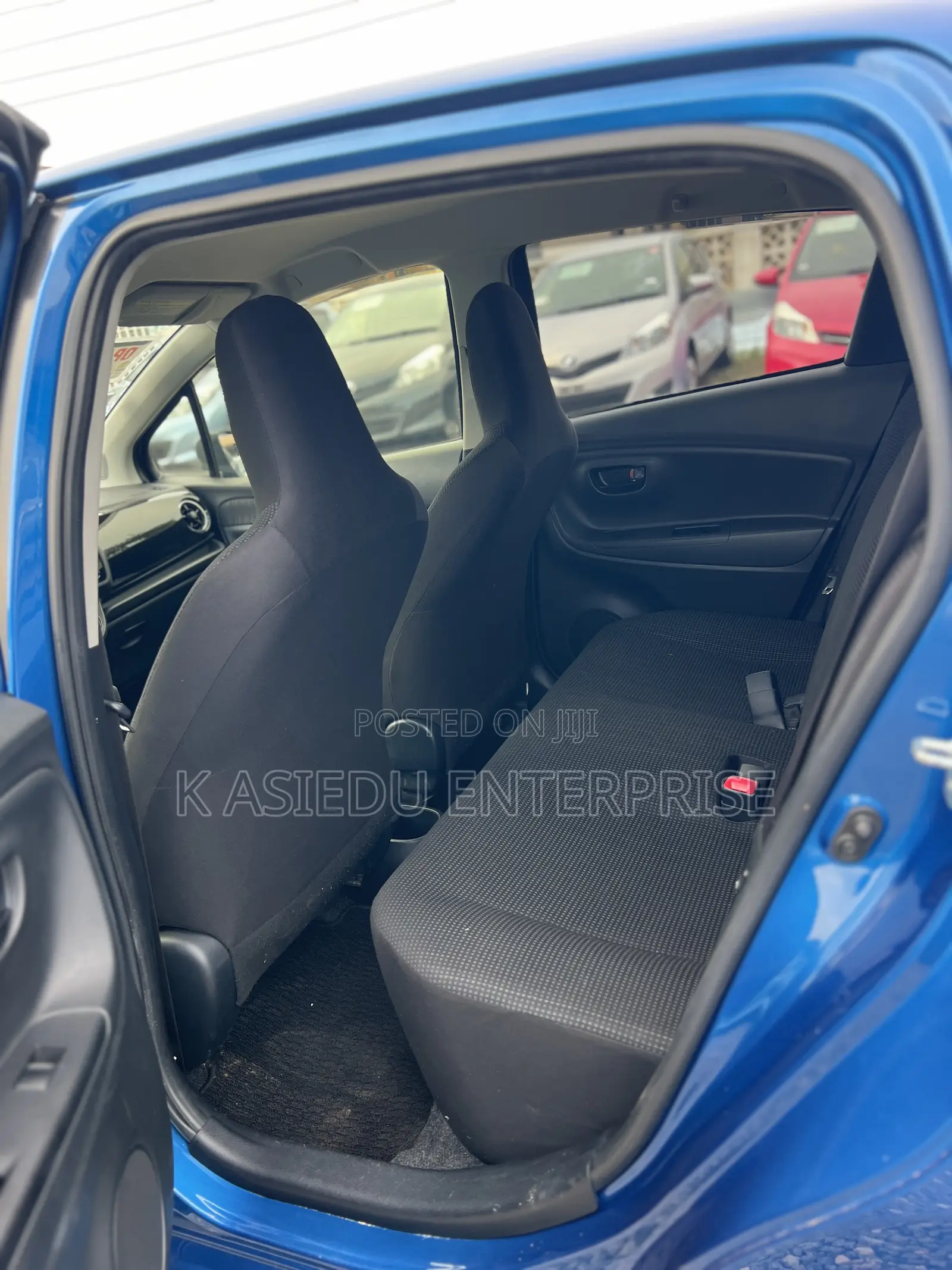 Toyota Vitz 1.3 AWD 3dr 2015 Blue