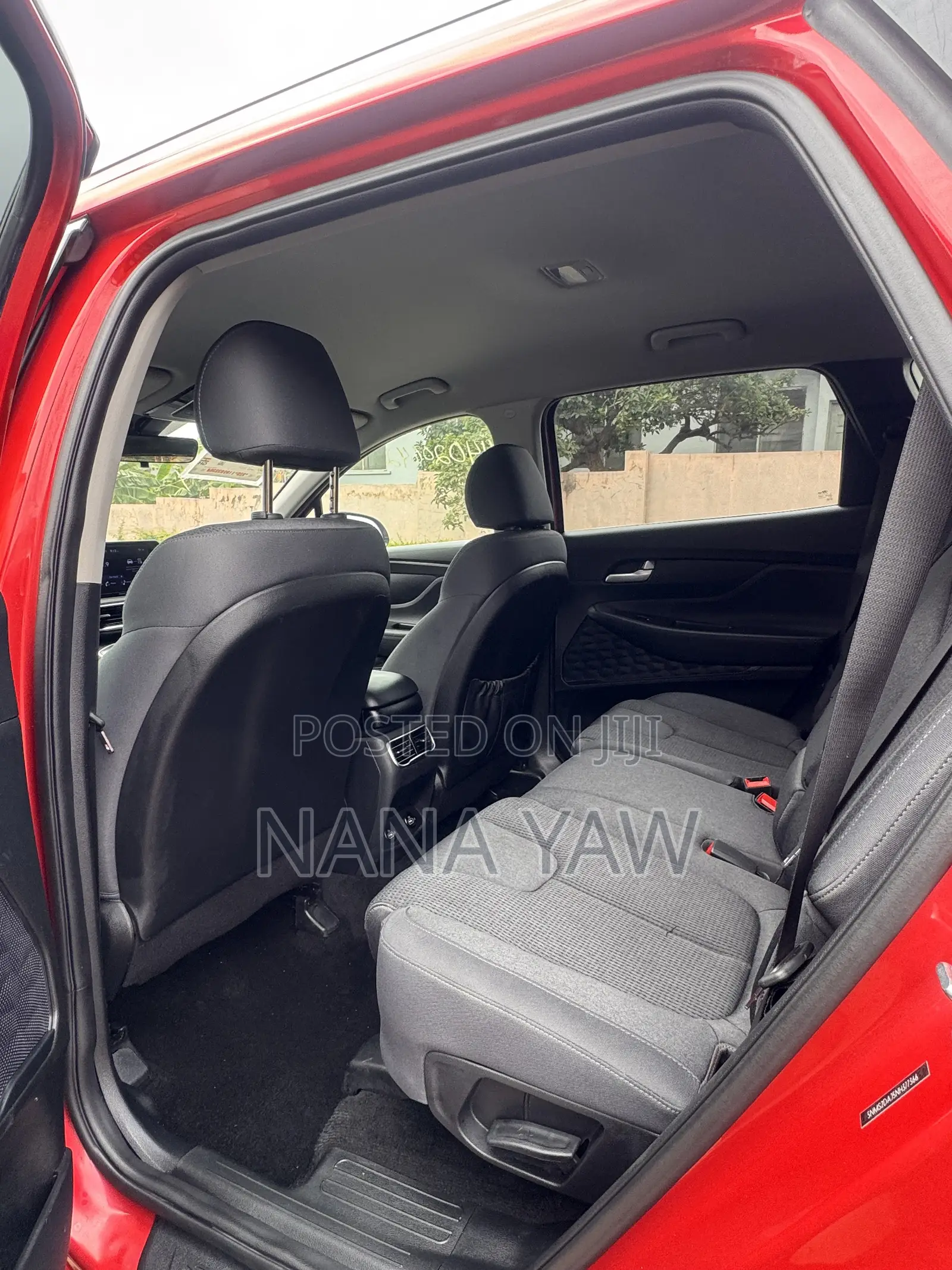 Hyundai Santa Fe SE (4 styles) 2022 Red