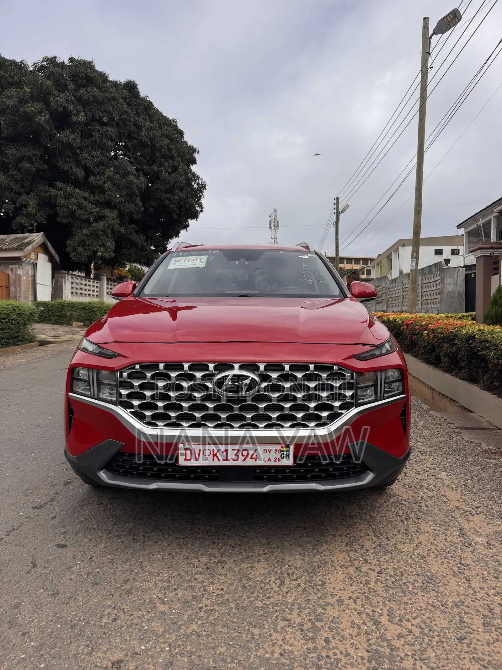 Hyundai Santa Fe SE (4 styles) 2022 Red