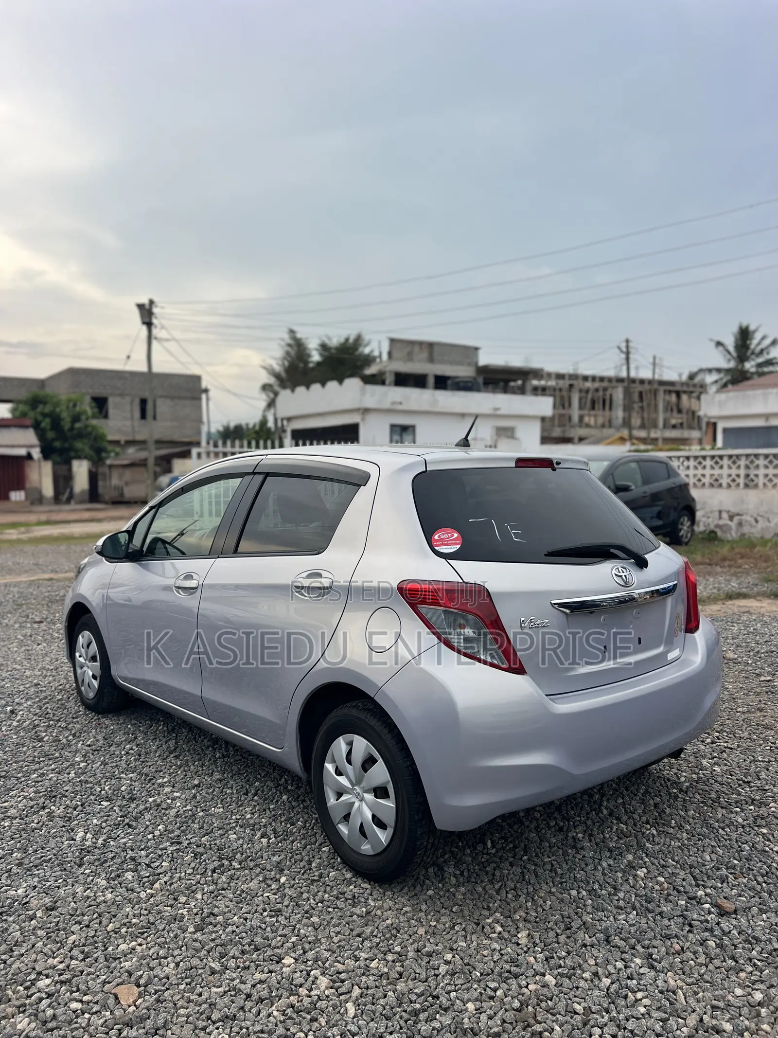 Toyota Vitz 1.3 AWD 3dr 2014 Silver