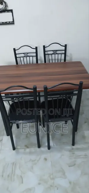 Quality Brand New Dinning Table With 4 Chairs
