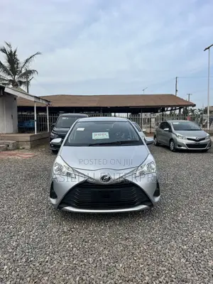 Toyota Vitz 1.3 AWD 3dr 2017 Silver