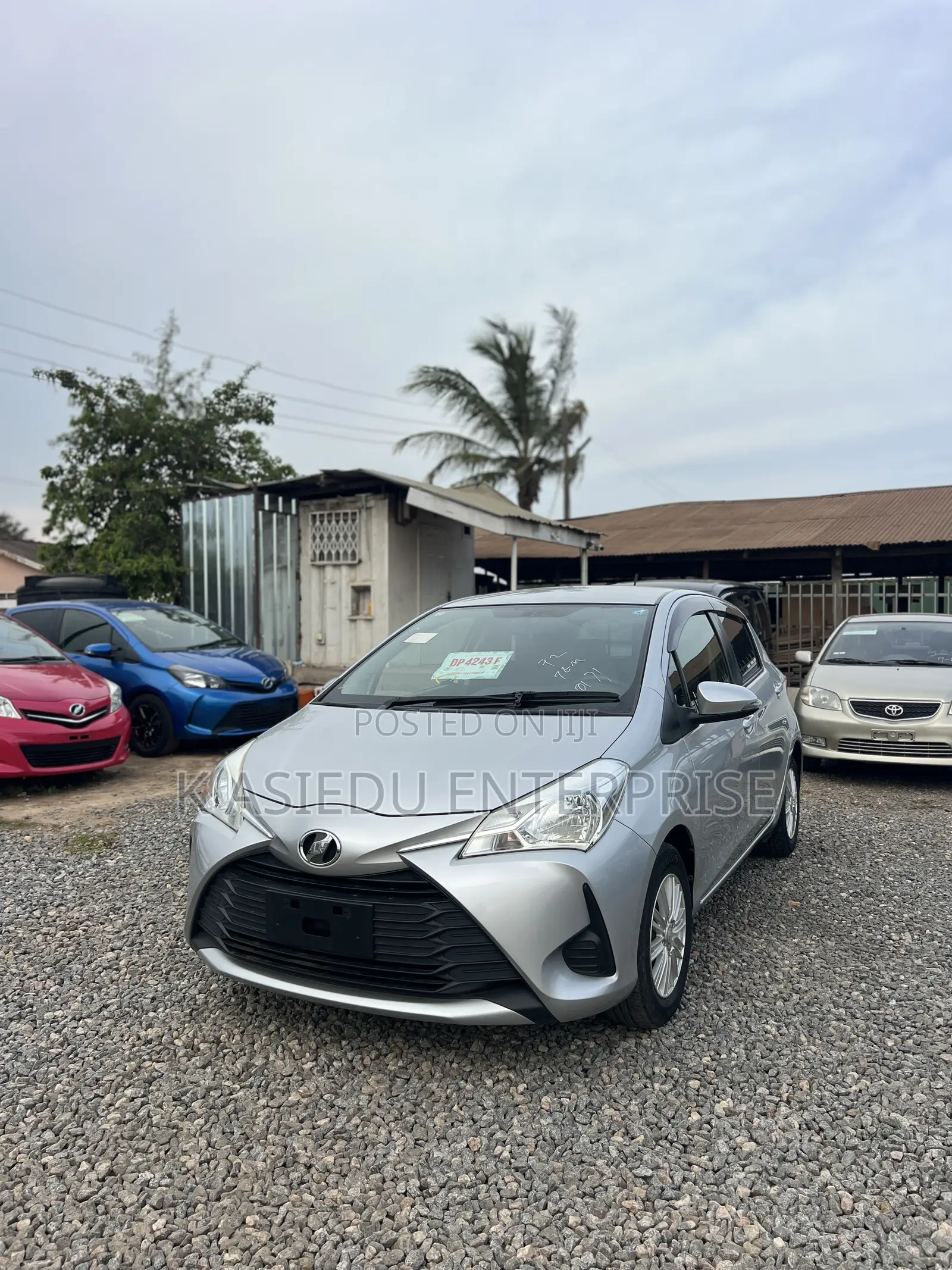 Toyota Vitz 1.3 AWD 3dr 2017 Silver
