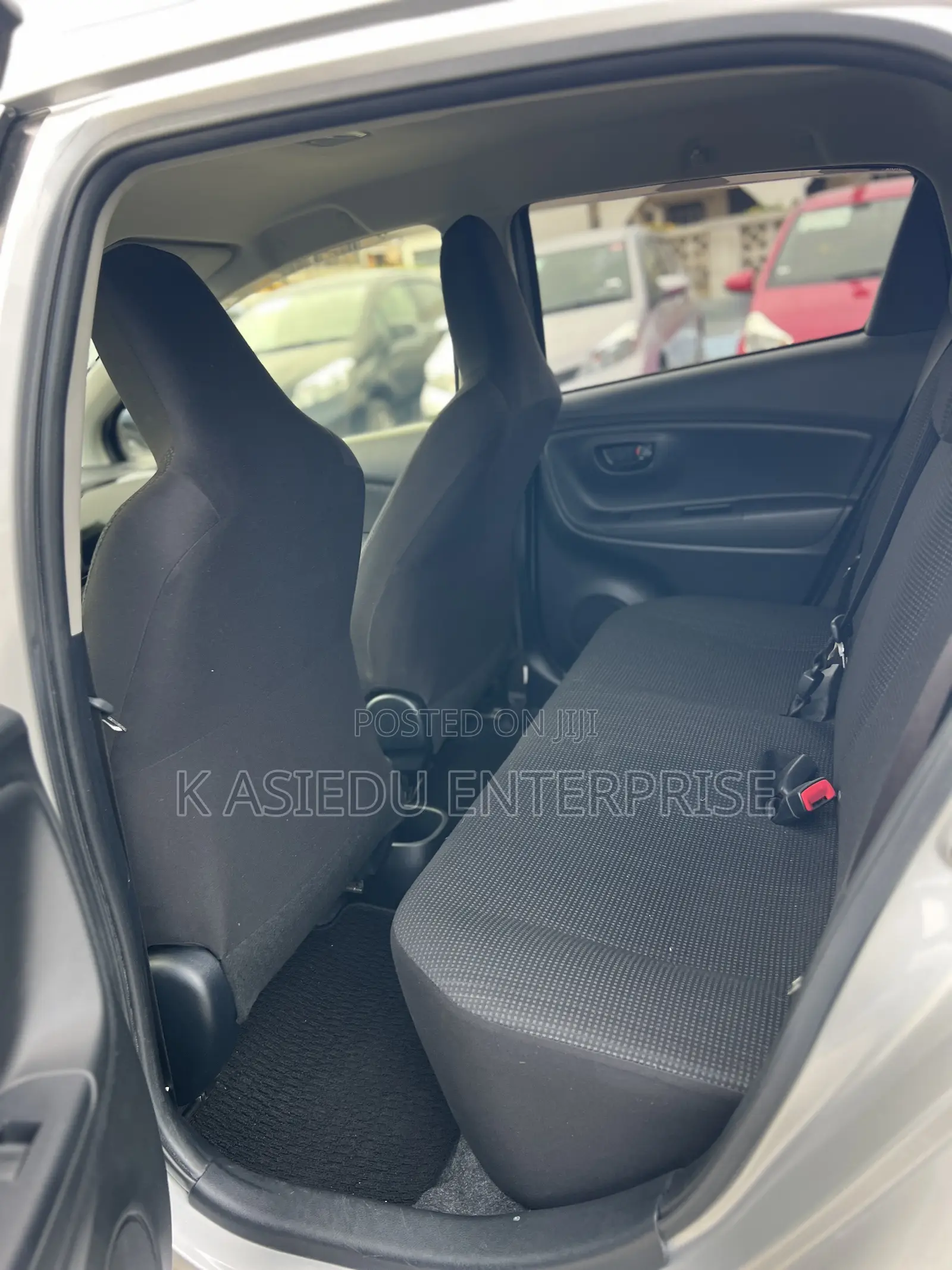 Toyota Vitz 1.3 AWD 3dr 2017 Silver