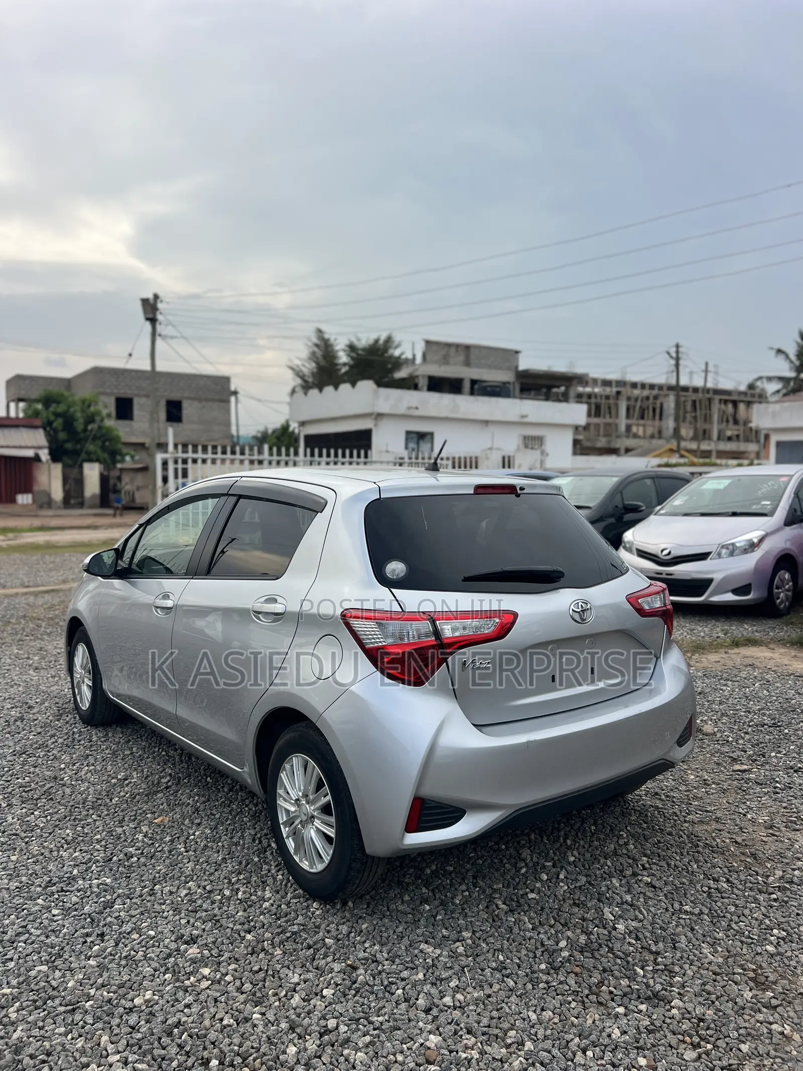 Toyota Vitz 1.3 AWD 3dr 2017 Silver