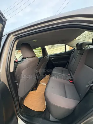 Toyota Corolla 2017 Brown