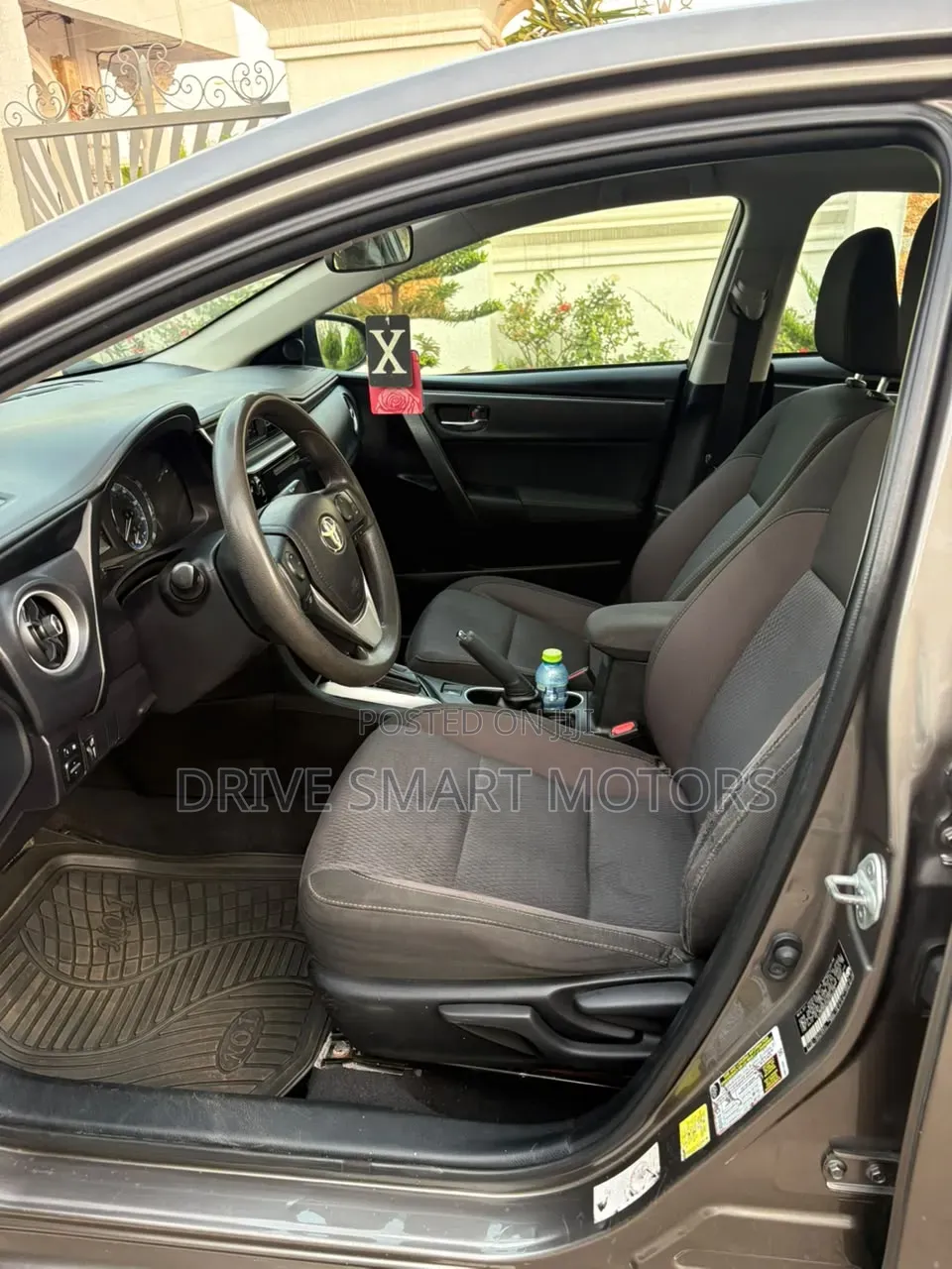 Toyota Corolla 2017 Brown