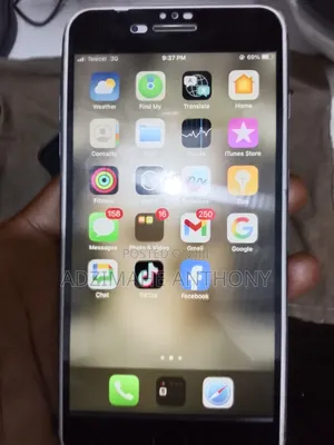 Apple iPhone 8 Plus 64 GB Black