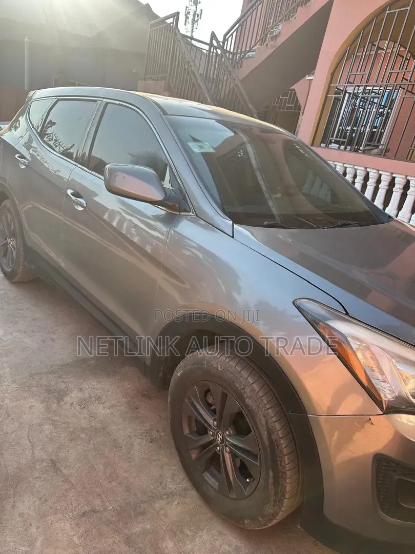 Hyundai Santa Fe 2013 Gray