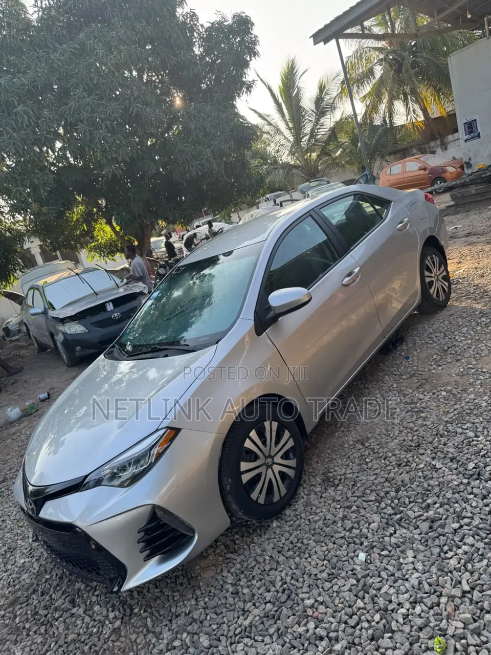 Toyota Corolla 2017 Silver