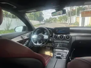 Mercedes-Benz C300 2020 Black