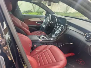 Mercedes-Benz C300 2020 Black