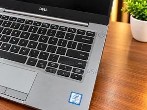 Laptop Dell Latitude 7400 8GB Intel Core i5 SSD 256GB