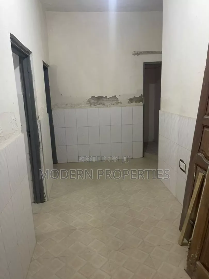 1bdrm Apartment in Modern Properties, New Town for rent