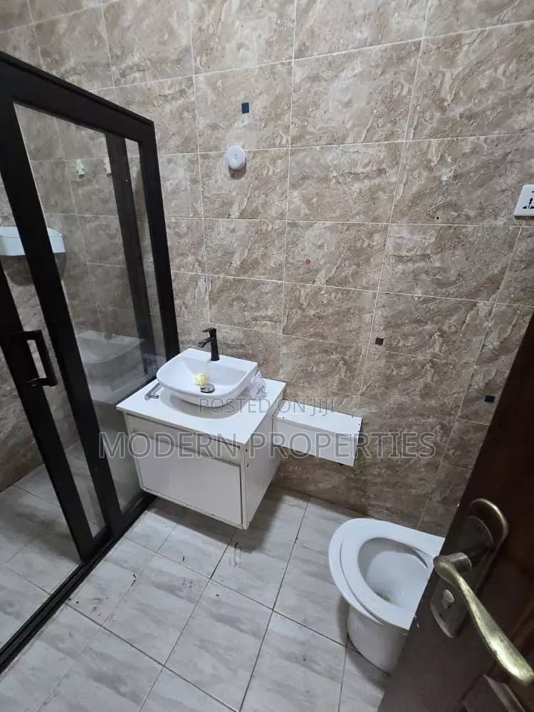 2bdrm Apartment in Modern Properties, New Town for rent
