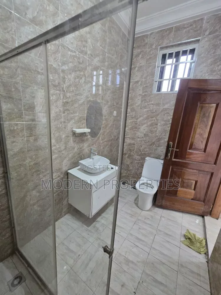 2bdrm Apartment in Modern Properties, New Town for rent