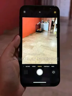 New Apple iPhone XR 128 GB Black