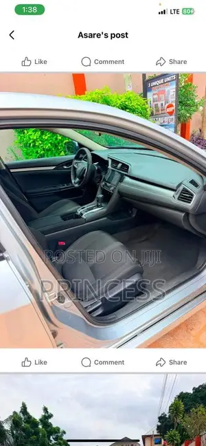 Toyota Corolla LE (1.8L 4cyl 2A) 2018 Black