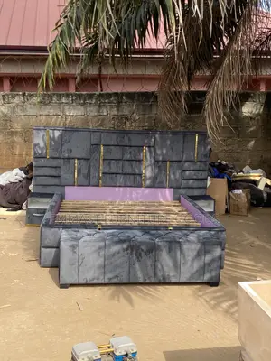 Affordable Design Double Bed With 2 Sides Drawers And
