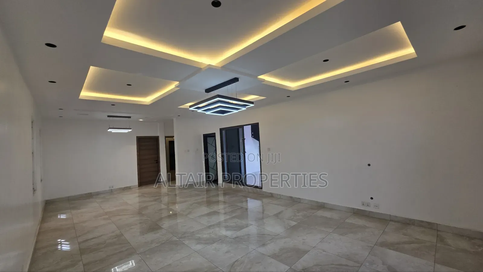 4bdrm House in Ogbojo, Accra Metropolitan for sale