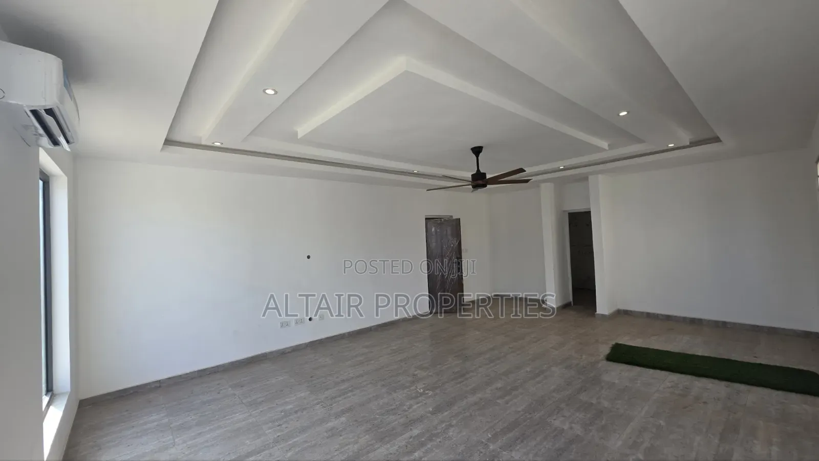 4bdrm House in East Legon Ogbojo, Accra Metropolitan for sale