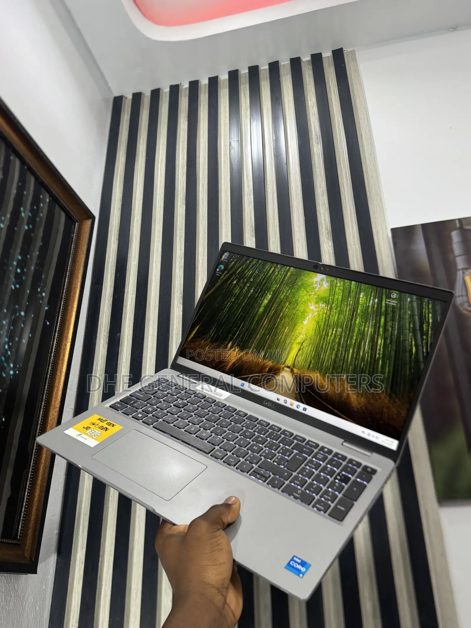 Laptop Dell Latitude 5520 8GB Intel Core i5 SSD 256GB