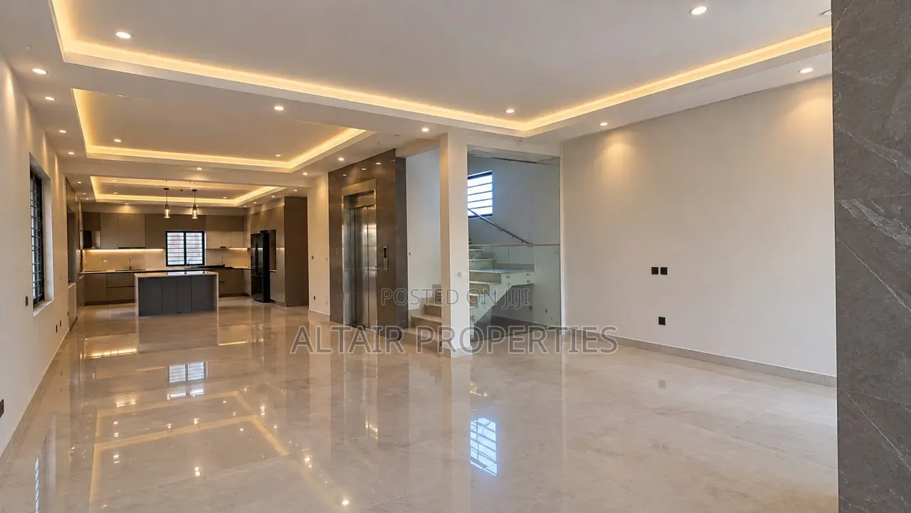 5bdrm House in Accra Metropolitan for sale