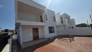 4bdrm House in Accra Metropolitan for sale
