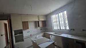 4bdrm House in Accra Metropolitan for sale
