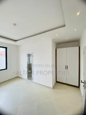 4bdrm House in Accra Metropolitan for sale