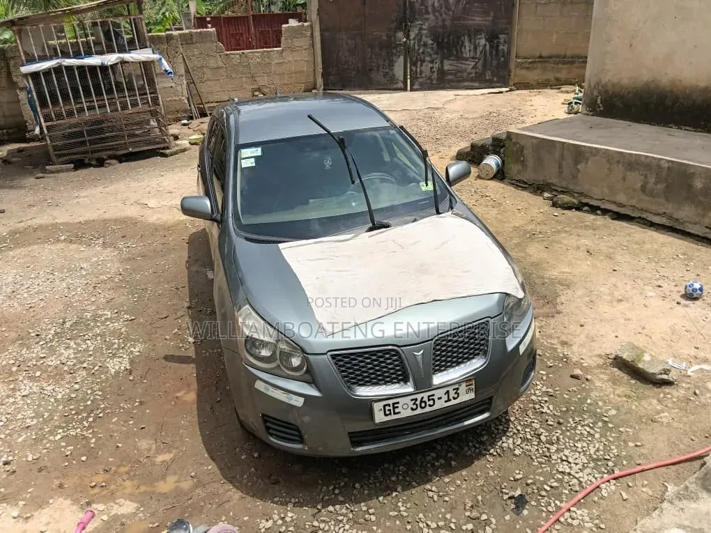 Pontiac Vibe 1.8L 2010 Gray
