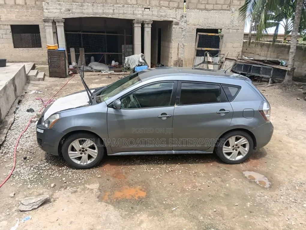 Pontiac Vibe 1.8L 2010 Gray