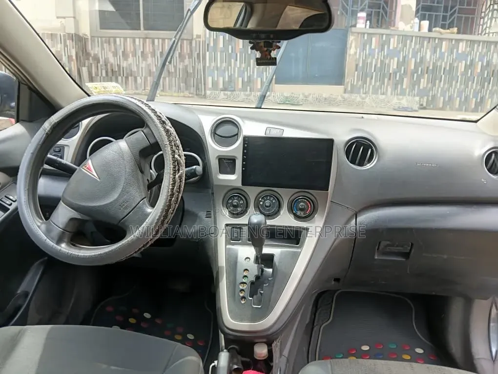 Pontiac Vibe 1.8L 2010 Gray