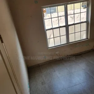 4bdrm House in Osu, Stadium Area for rent