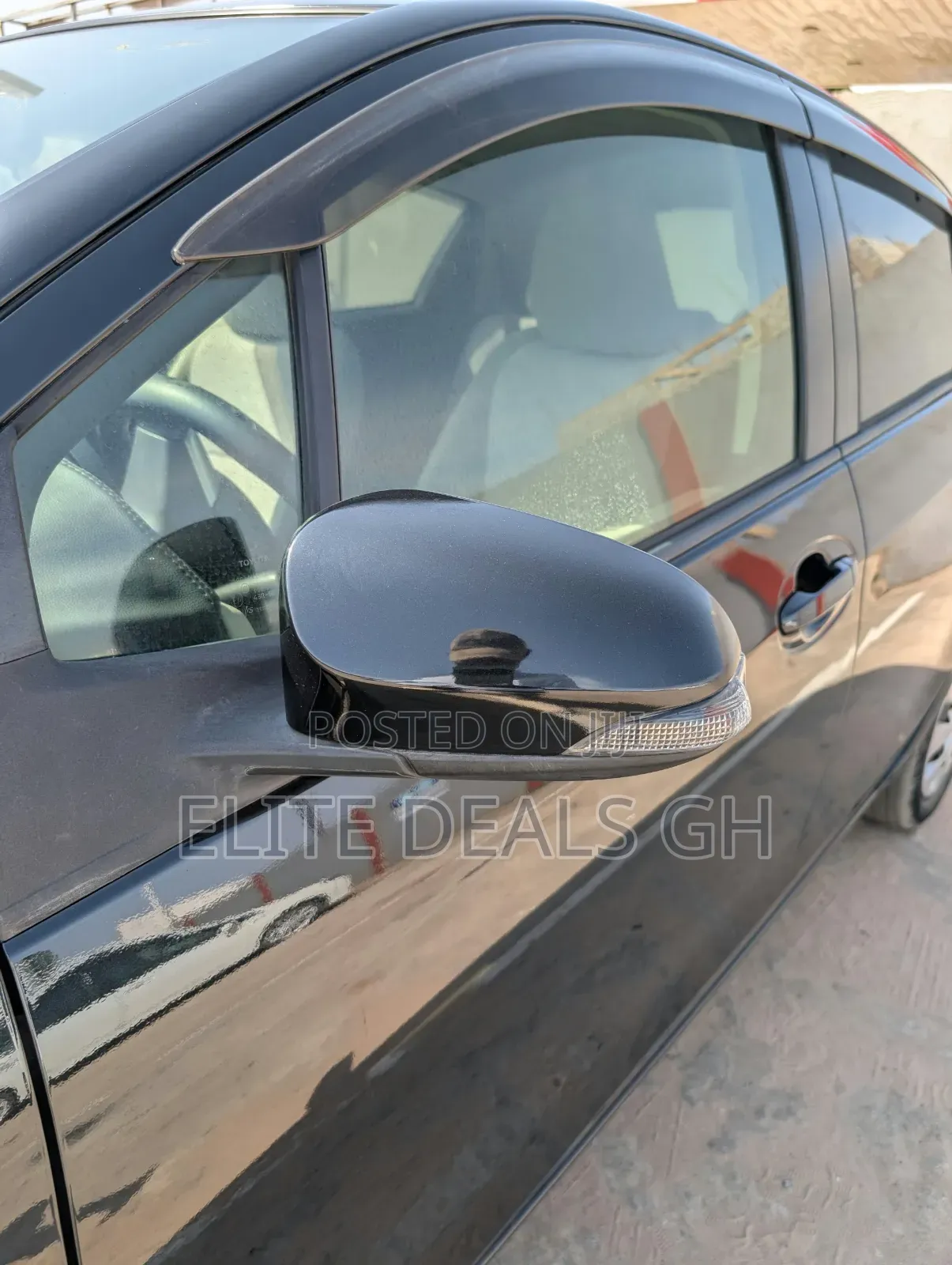 Toyota Vitz 2013 Black