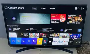 UK Used LG webOS ThinQ AI 4K UHD HDR Smart Satellite 43inches
