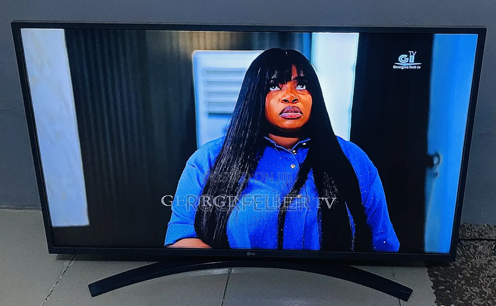 UK Used LG webOS ThinQ AI 4K UHD HDR Smart Satellite 43inches