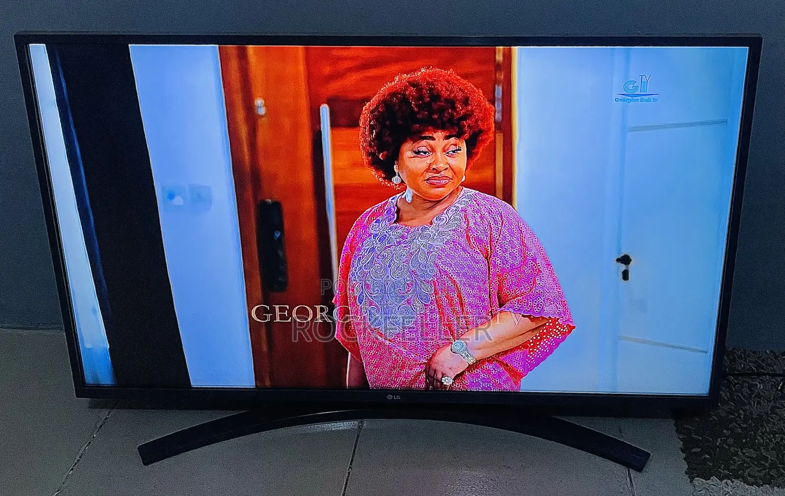 UK Used LG webOS ThinQ AI 4K UHD HDR Smart Satellite 43inches