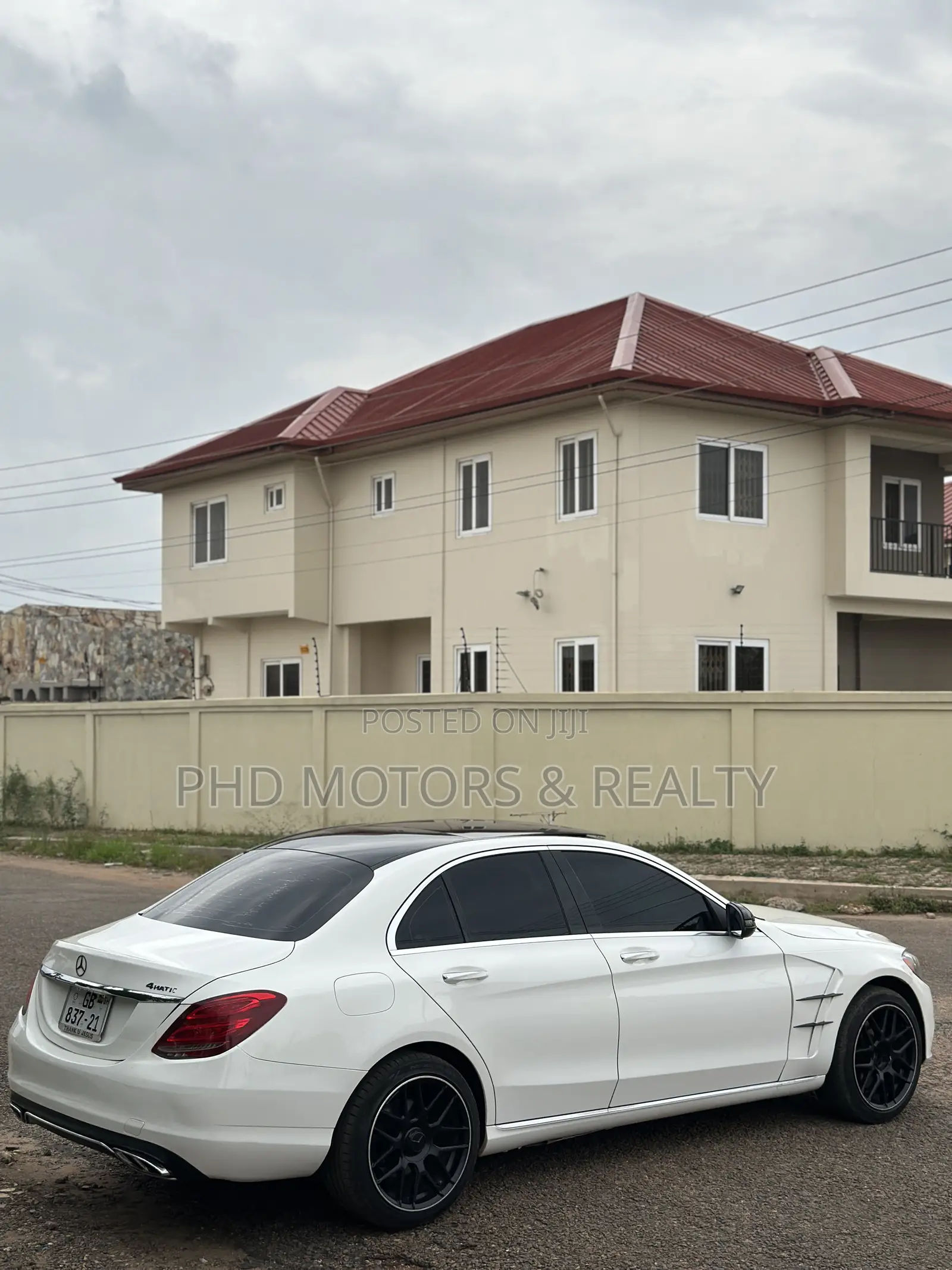 Mercedes-Benz C300 Luxury 4Matic Sedan AWD (2.0L 4cyl 7A) 2016 White