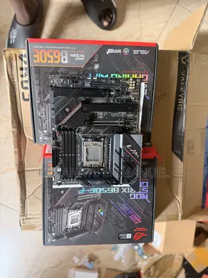 ASUS Rog Strix B650e-F Gaming Wifi + Ryzen7 7700x