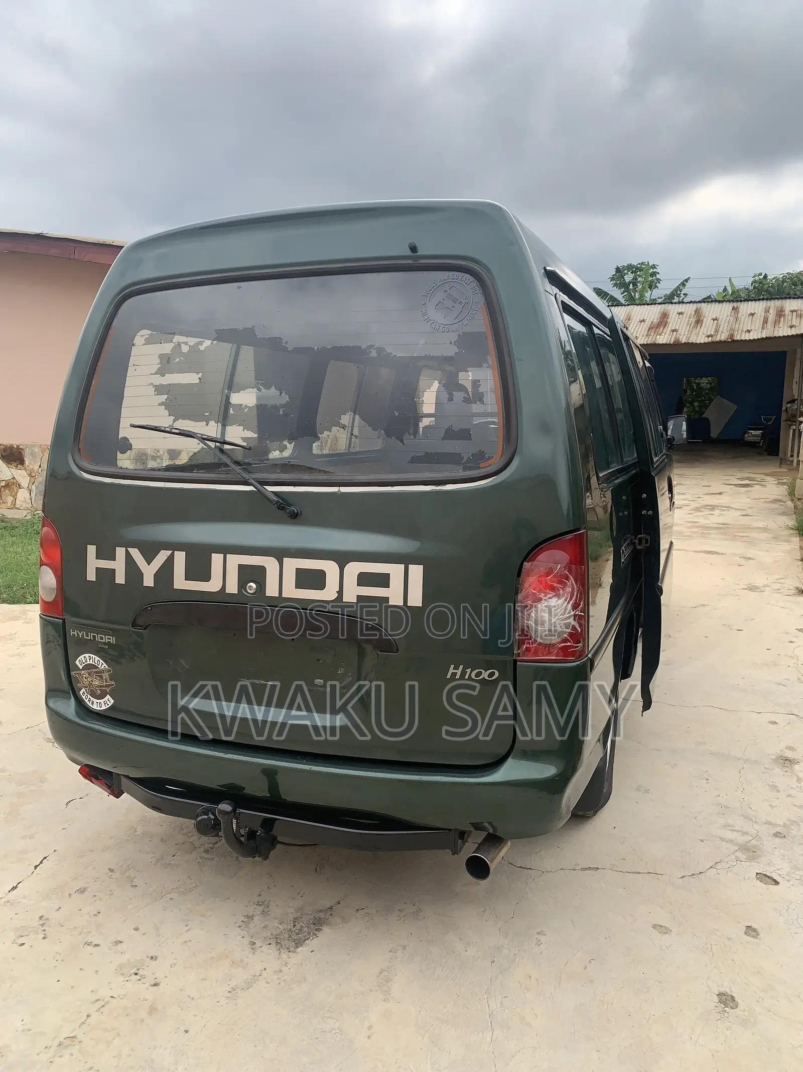 Hyundai H-100 2000 Green