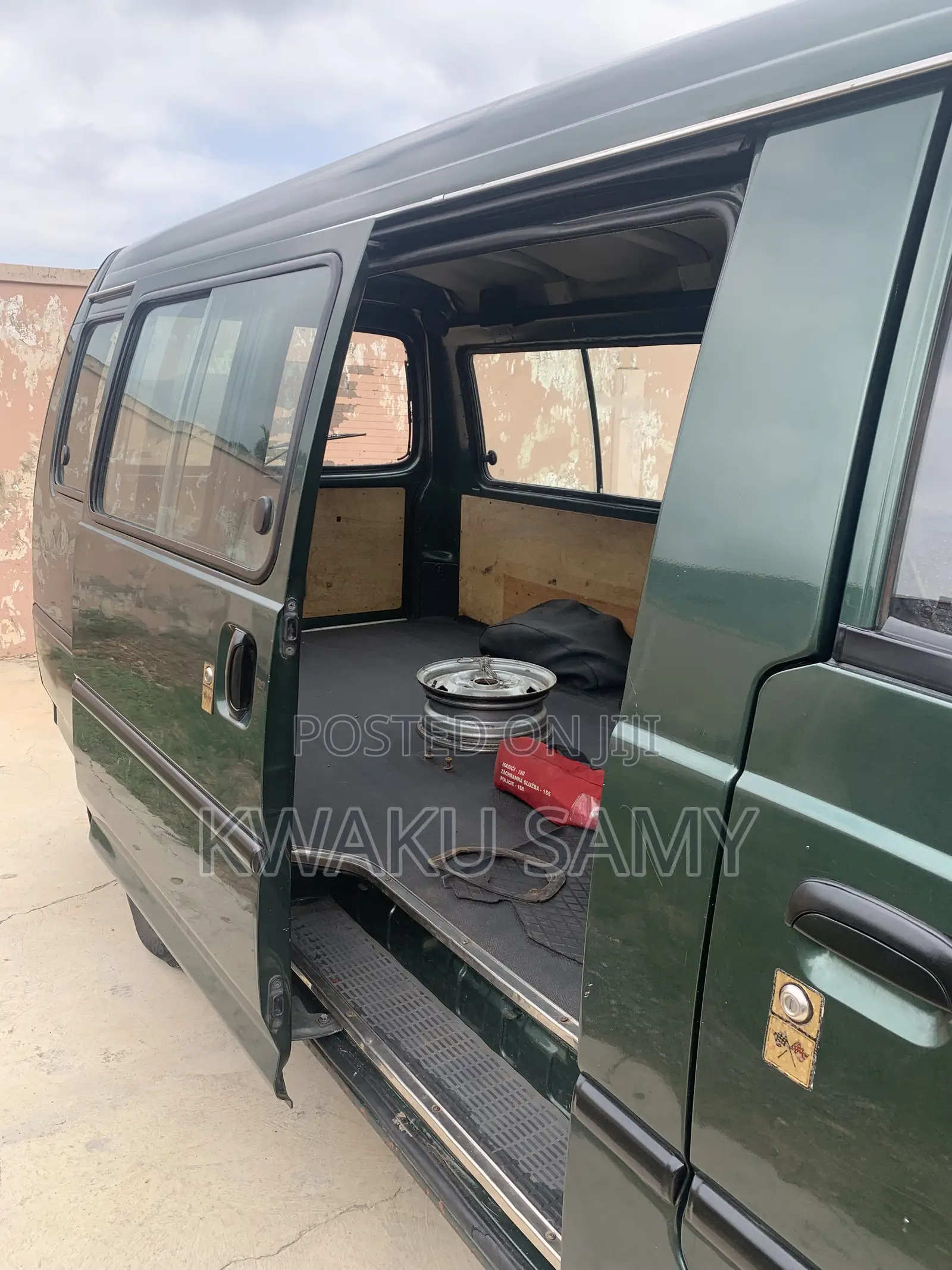 Hyundai H-100 2000 Green