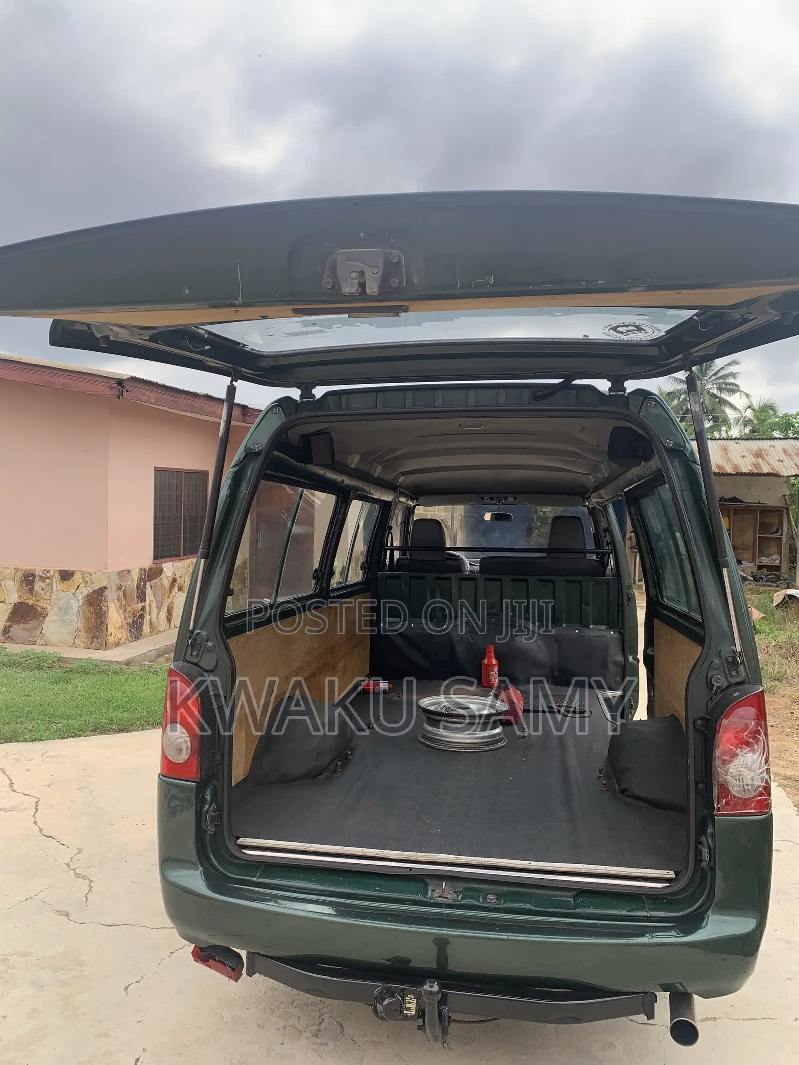 Hyundai H-100 2000 Green