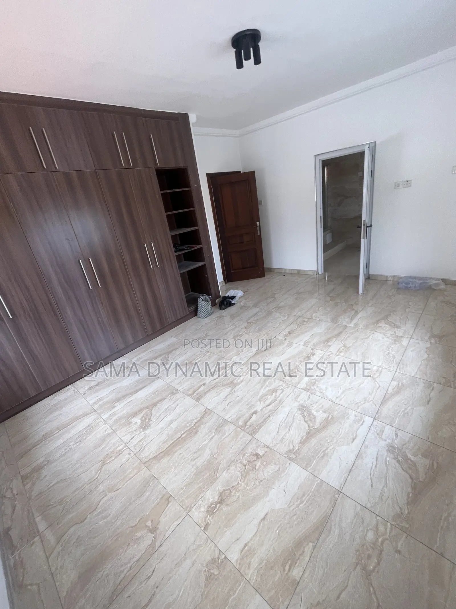 5bdrm House in Labone for rent